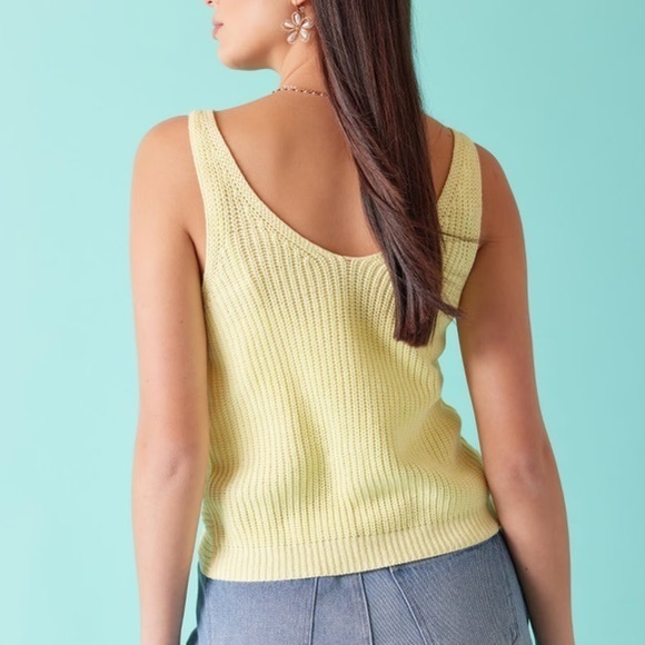 NWT‎ Francesca’s Wendi Front Knot Knit Tank Top Medium Navy - Picture 5 of 9